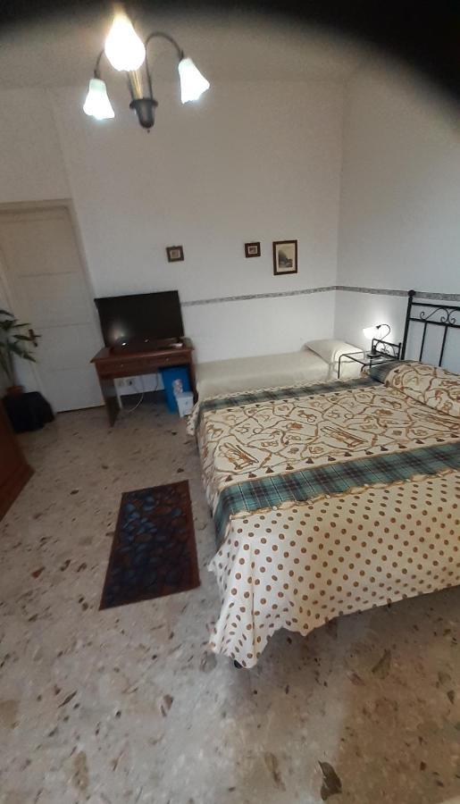 B&B Mistral Di Lizzio Salvatore จาร์เร ภายนอก รูปภาพ