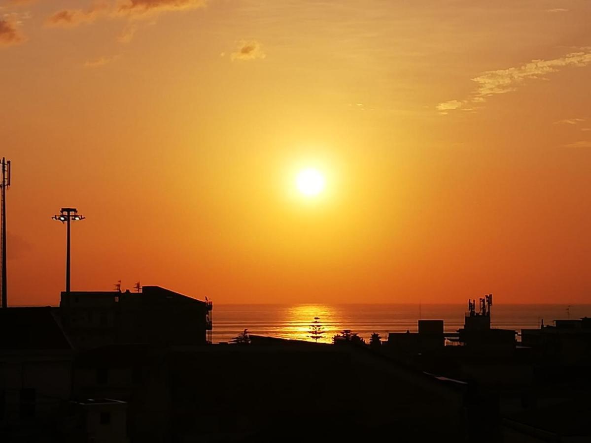 B&B Mistral Di Lizzio Salvatore จาร์เร ภายนอก รูปภาพ